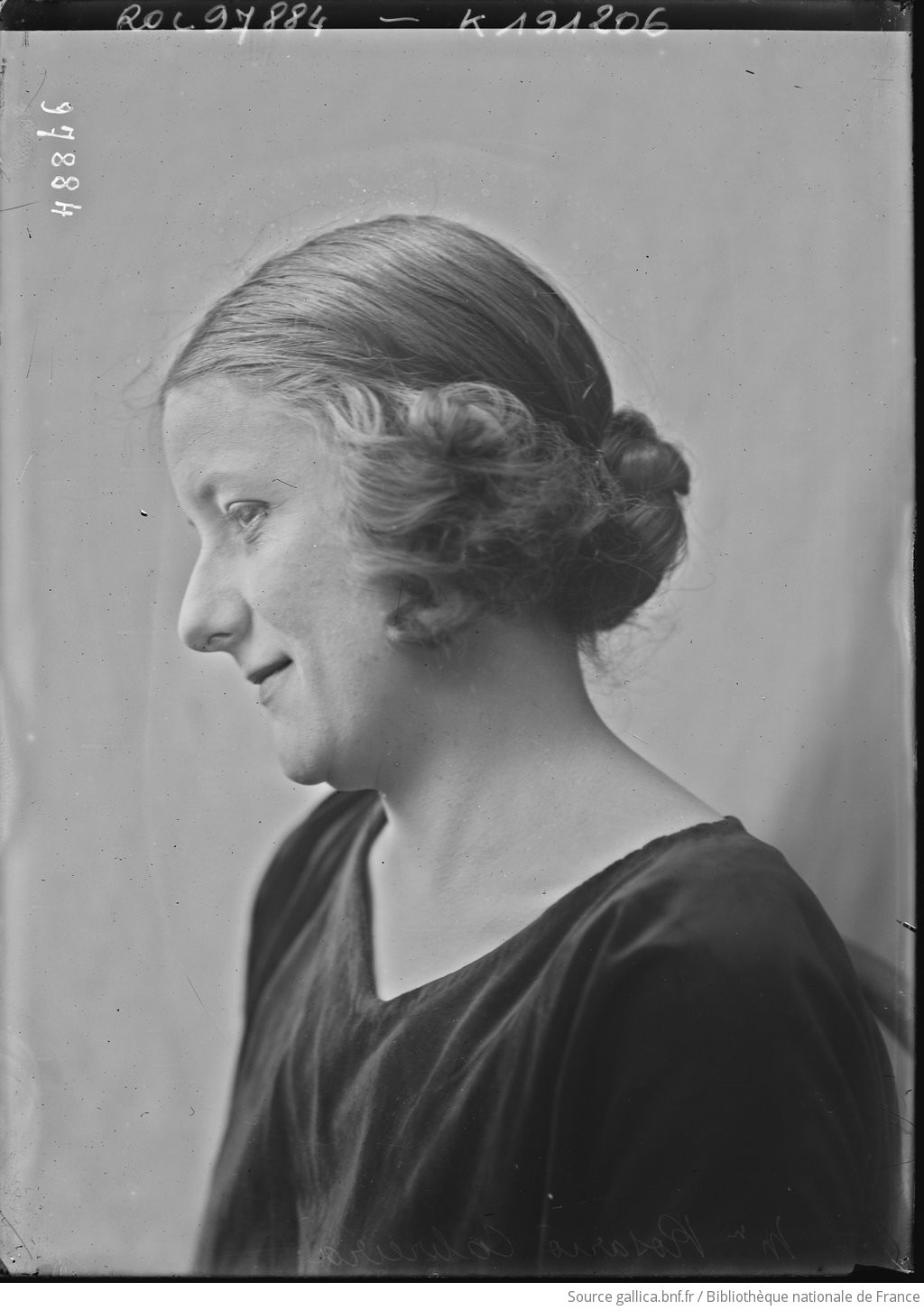 Rosario Cabrera. Press photograph by the Agence Rol, January 1925.